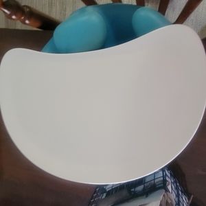 Bumbo seat with tray